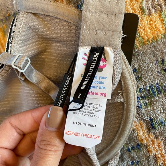 Pretty little thing grey logo bralette new with tags attached! Womens size small - Picture 3 of 3